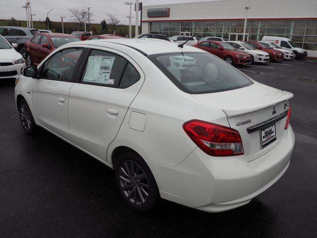 Mitsubishi Mirage G4 2017 photo 2